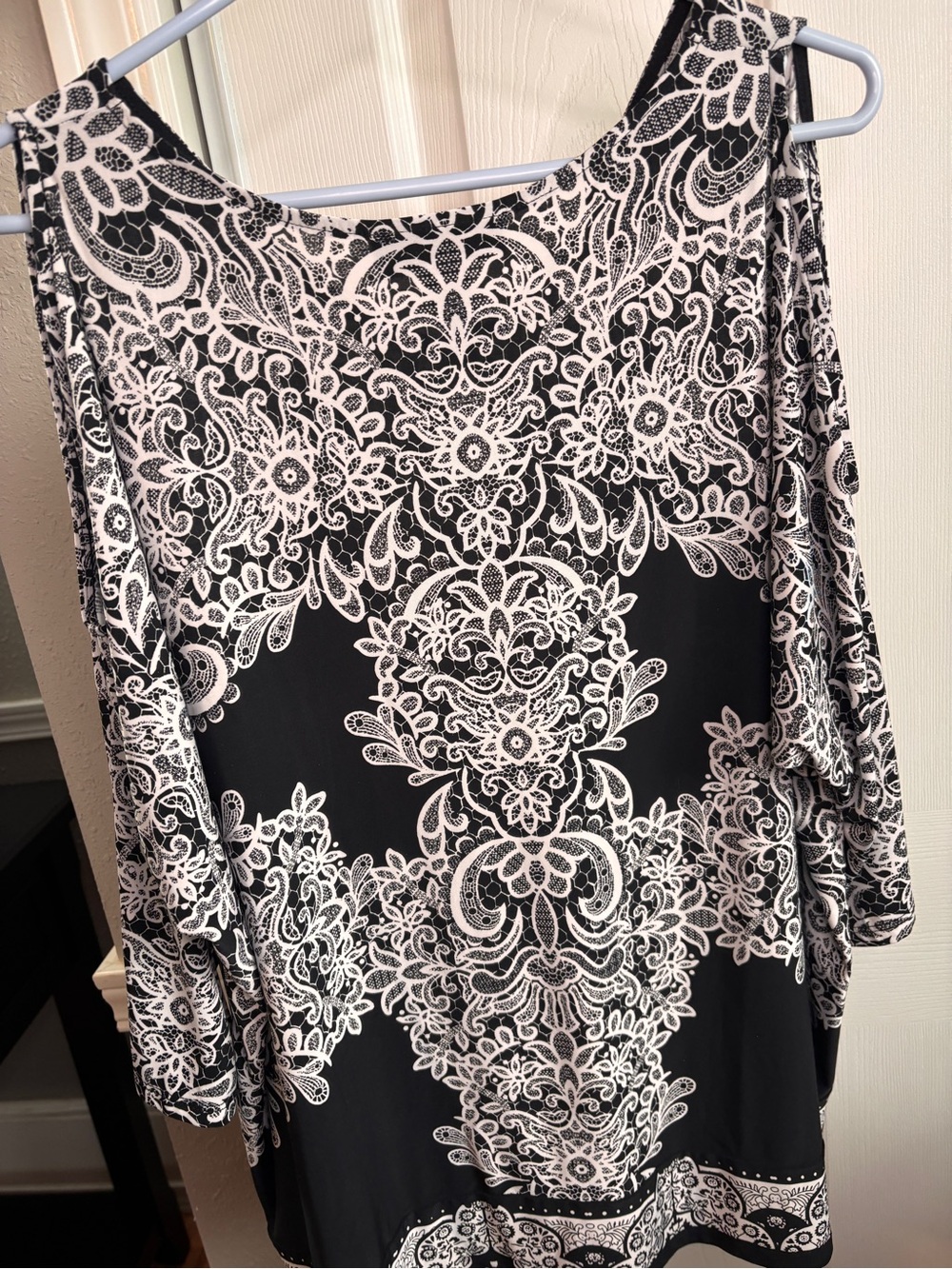 INC International Concepts cold-shoulder blouse. Size 1X
